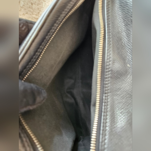 Louis Vuitton messenger bag - Picture 7 of 12